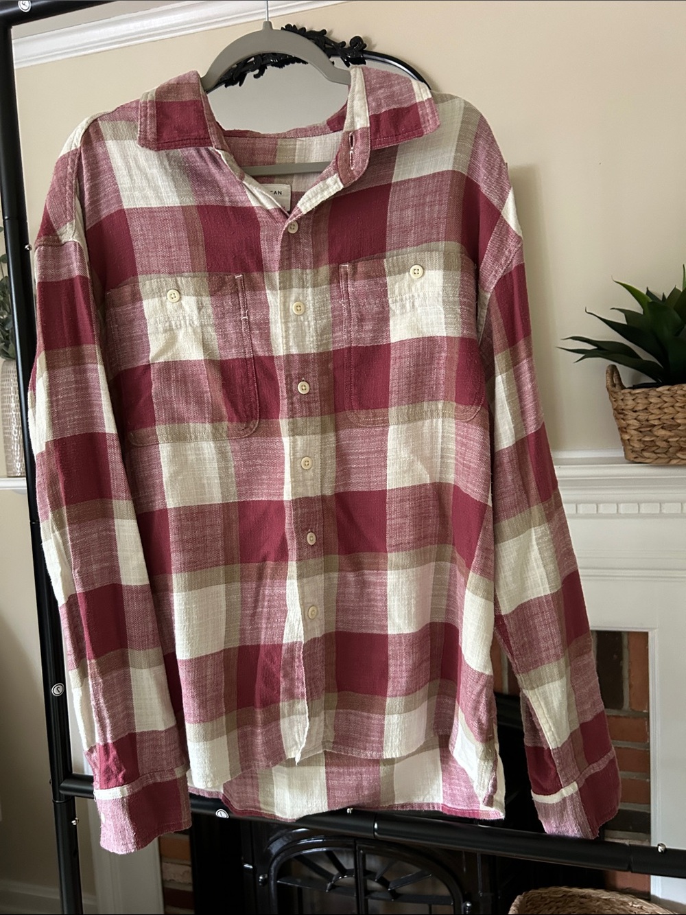 American Eagle Outfitters Men's Red & Cream Plaid Button-Down Shirt